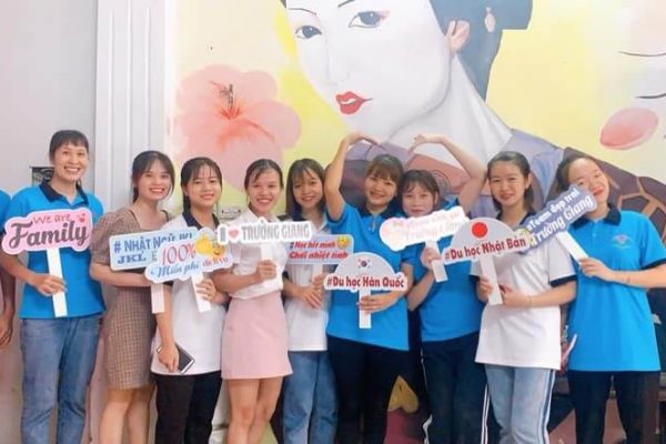 Trung tâm du học Nhật Bản TRƯỜNG GIANG Trung tâm du học Nhật Bản TRƯỜNG GIANG